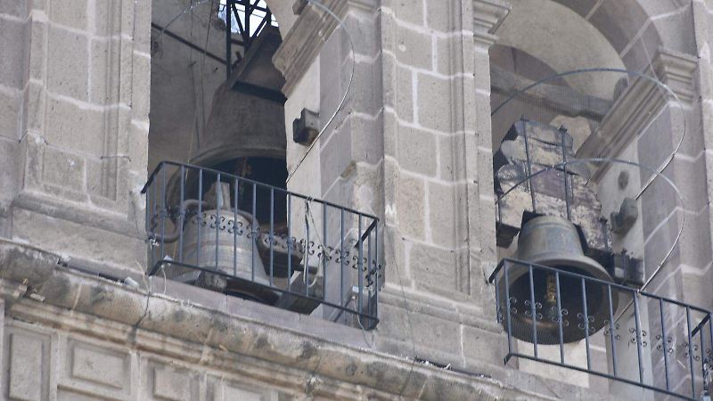 El-campanario-recibe-a-los-visitantes